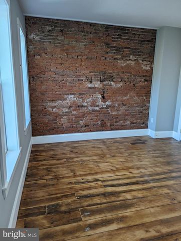 827 N QUEEN ST, Lancaster, PA 17603