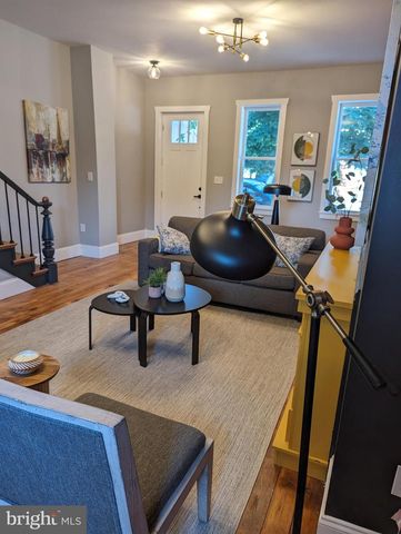 827 N QUEEN ST, Lancaster, PA 17603