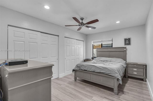 42 W 44th St, Hialeah, FL 33012