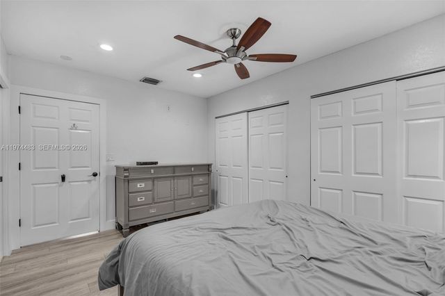 42 W 44th St, Hialeah, FL 33012