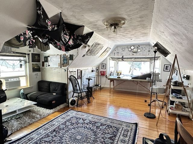 54 Gordon Street, Boston, MA 02134