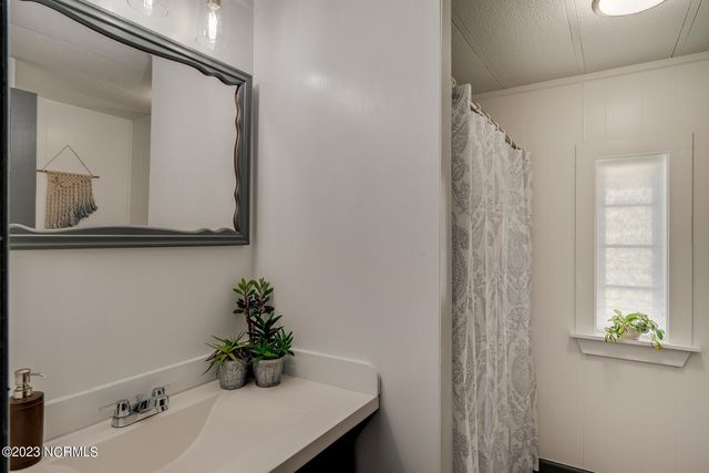 4321 Old Blounts Creek Road, Chocowinity, NC 27817