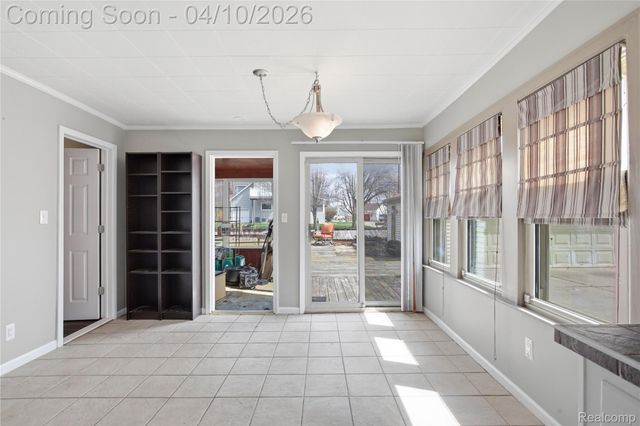 37886 Sunnybrook Street, Harrison Charter Township, MI 48045