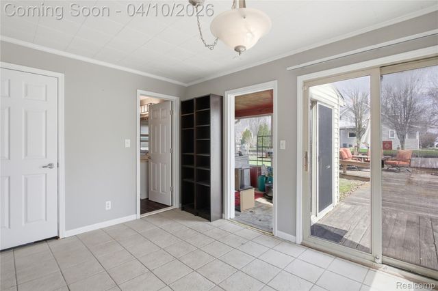 37886 Sunnybrook Street, Harrison Charter Township, MI 48045