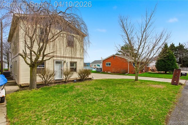 37886 Sunnybrook Street, Harrison Charter Township, MI 48045