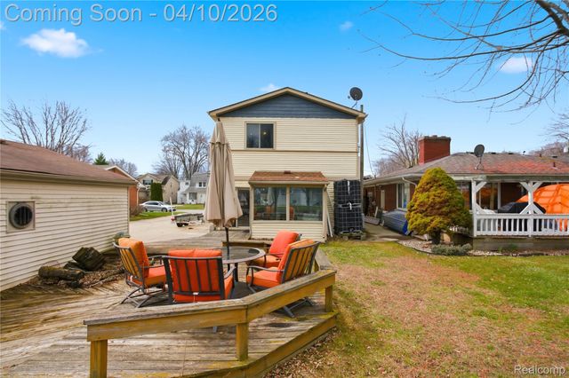 37886 Sunnybrook Street, Harrison Charter Township, MI 48045