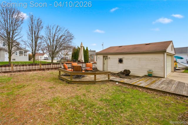 37886 Sunnybrook Street, Harrison Charter Township, MI 48045