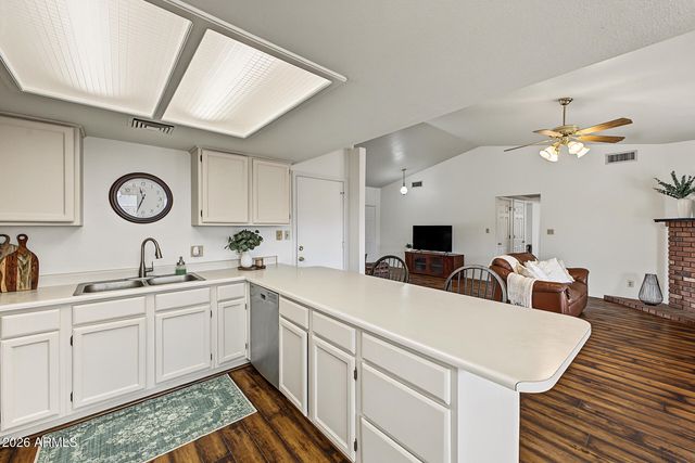 4111 E DOVER Street E, Mesa, AZ 85205
