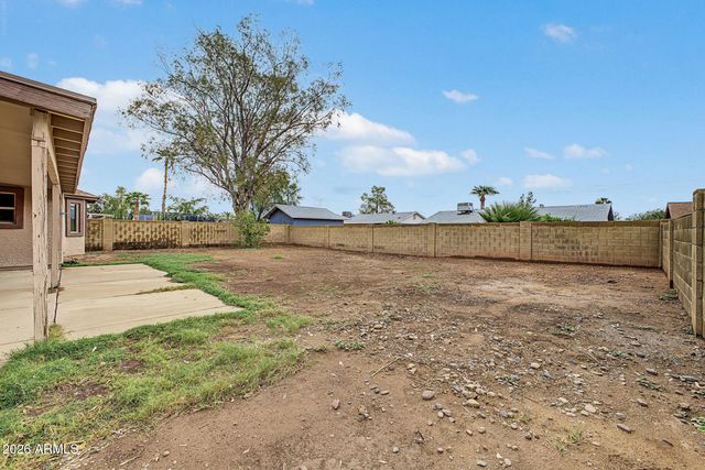 4111 E DOVER Street E, Mesa, AZ 85205