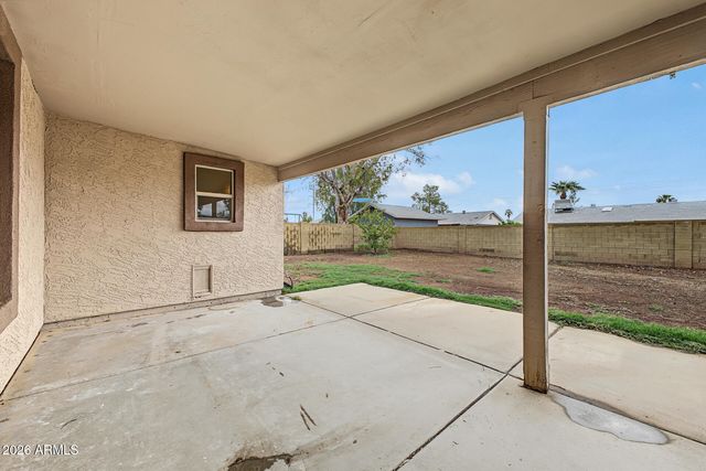 4111 E DOVER Street E, Mesa, AZ 85205