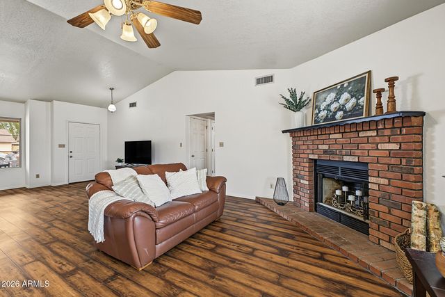 4111 E DOVER Street E, Mesa, AZ 85205