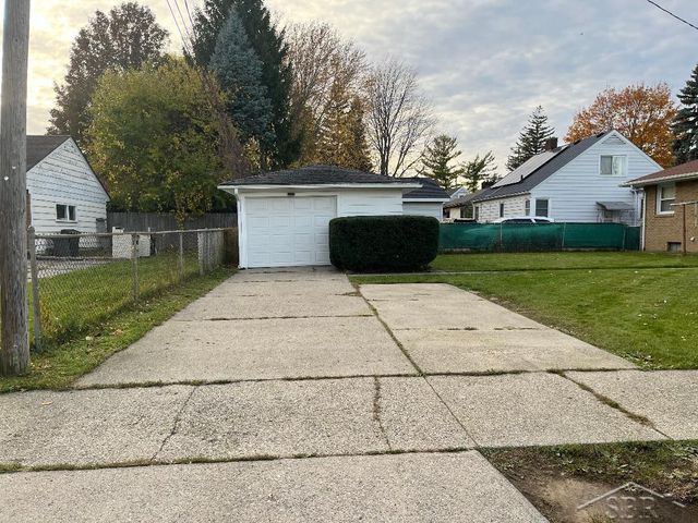 1007 Weiss Street, Saginaw, MI 48602