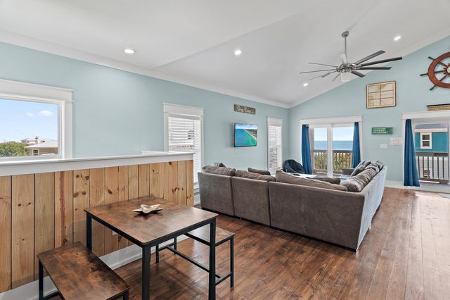22005 Belgrade Avenue, Panama City Beach, FL 32413