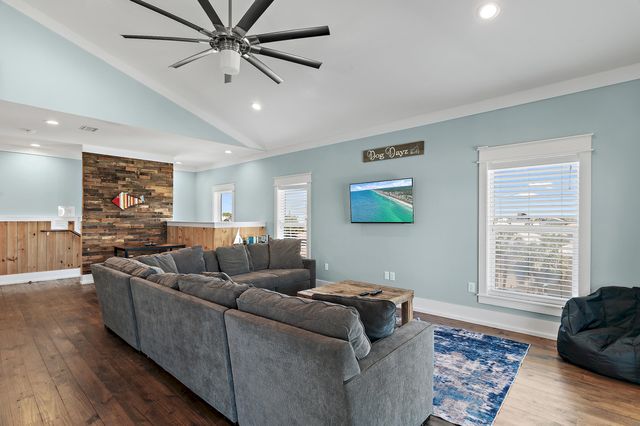 22005 Belgrade Avenue, Panama City Beach, FL 32413