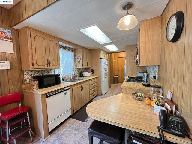 2698 Pueblo Creek, Hayward, CA 94545