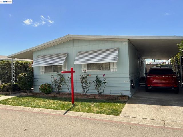 2698 Pueblo Creek, Hayward, CA 94545