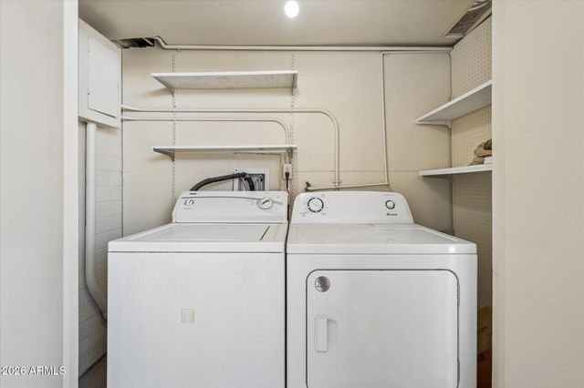 8135 N Central Avenue Avenue 4, Phoenix, AZ 85020