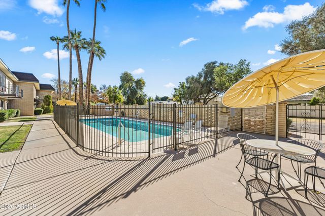 8135 N Central Avenue Avenue 4, Phoenix, AZ 85020