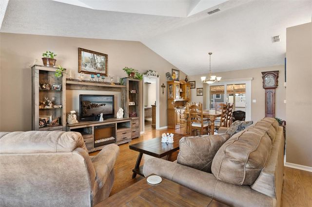 450 NE 55TH STREET, Ocala, FL 34479