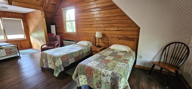 200 Peachtree Lane, Tellico Plains, TN 37385