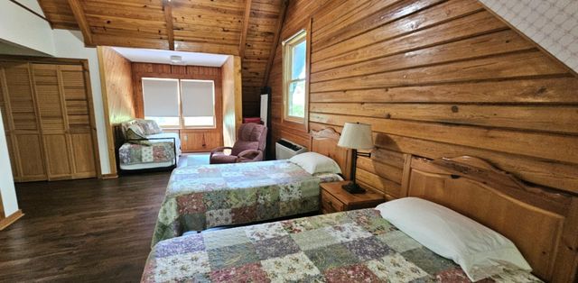 200 Peachtree Lane, Tellico Plains, TN 37385