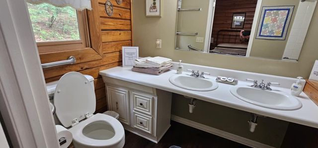 200 Peachtree Lane, Tellico Plains, TN 37385