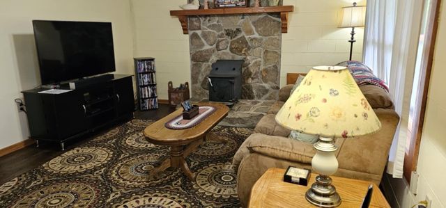 200 Peachtree Lane, Tellico Plains, TN 37385
