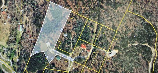 200 Peachtree Lane, Tellico Plains, TN 37385