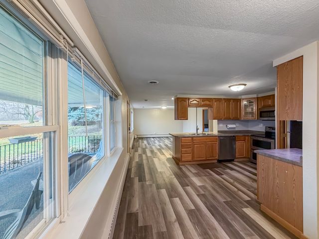 108 E South Street, Freeport, IL 61032