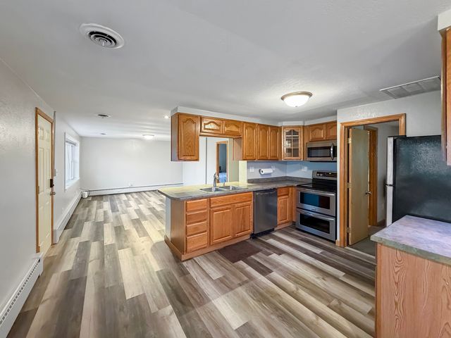 108 E South Street, Freeport, IL 61032