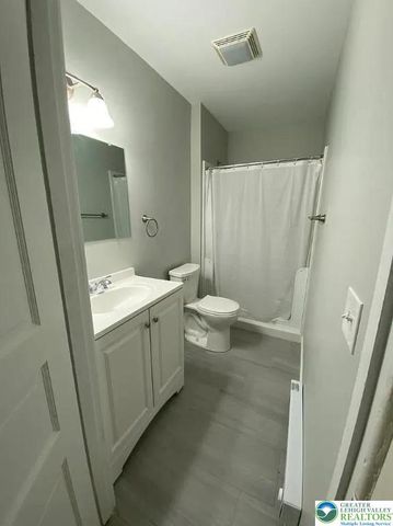 528 Selfridge Street, Bethlehem City, PA 18015