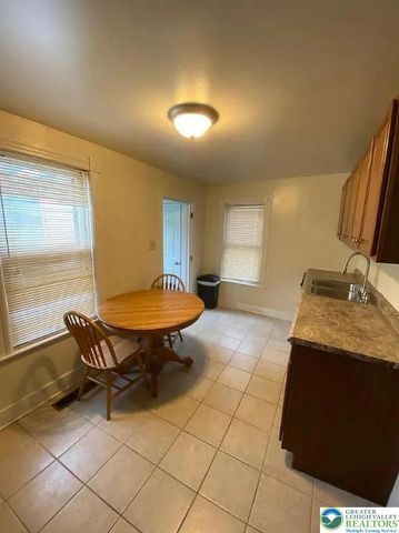 528 Selfridge Street, Bethlehem City, PA 18015