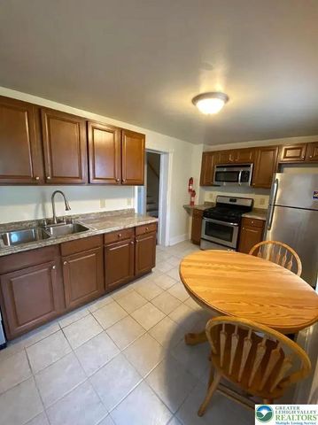 528 Selfridge Street, Bethlehem City, PA 18015