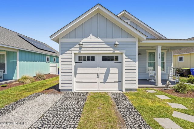 127 Bonnie B Lane, Shallotte, NC 28470