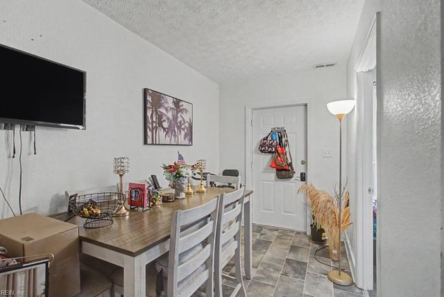 822 31st ST, Newport News, VA 23607