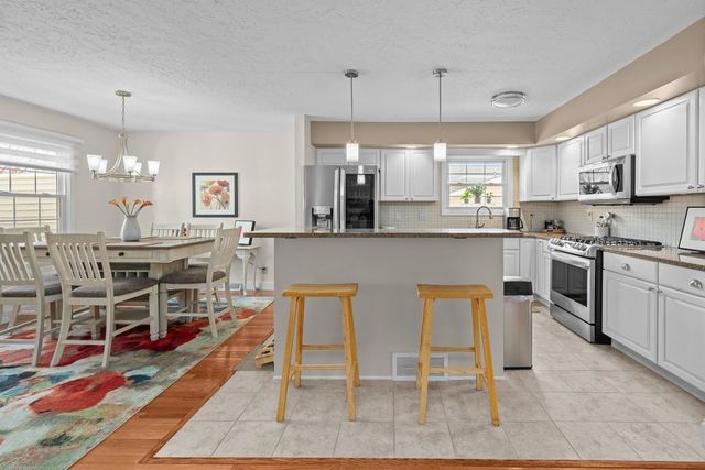 4688 5th Street, East Moline, IL 61244