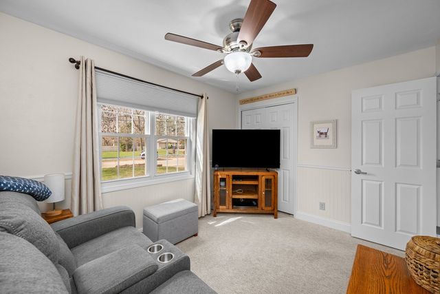 4688 5th Street, East Moline, IL 61244