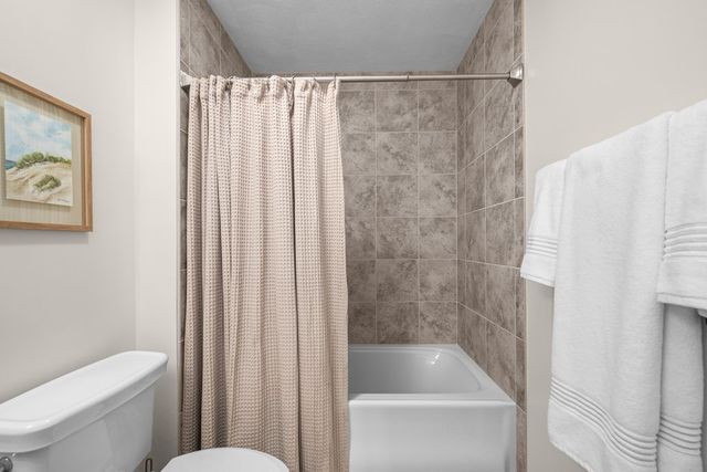 4688 5th Street, East Moline, IL 61244