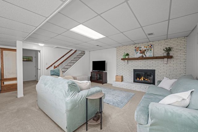 4688 5th Street, East Moline, IL 61244