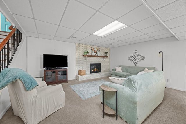 4688 5th Street, East Moline, IL 61244