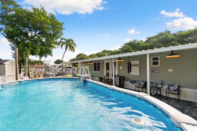 201 Pimilico Lane, Key Largo, FL 33037