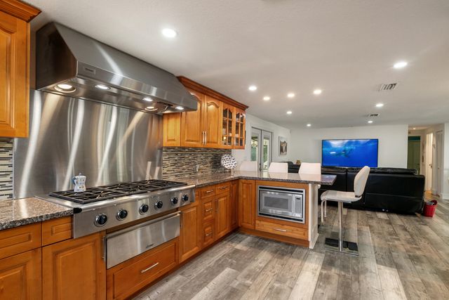 201 Pimilico Lane, Key Largo, FL 33037