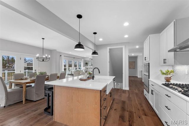 375 Kreder Ridge Circle, St Charles, MO 63304