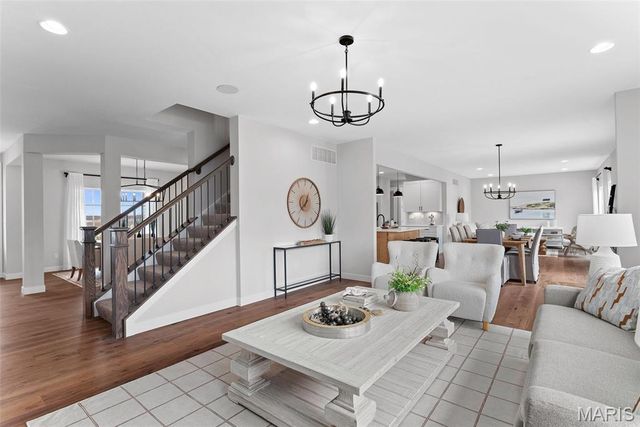 375 Kreder Ridge Circle, St Charles, MO 63304