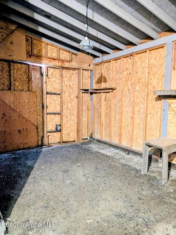 6873 Hill Side Aly, Bonners Ferry, ID 83805