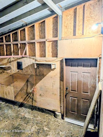 6873 Hill Side Aly, Bonners Ferry, ID 83805