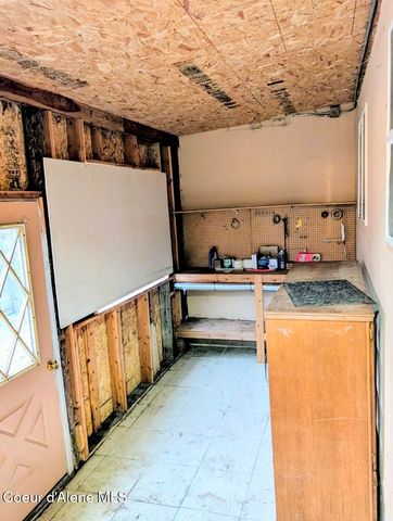 6873 Hill Side Aly, Bonners Ferry, ID 83805