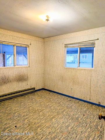 6873 Hill Side Aly, Bonners Ferry, ID 83805