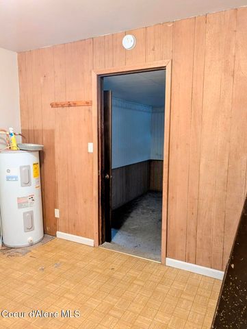 6873 Hill Side Aly, Bonners Ferry, ID 83805