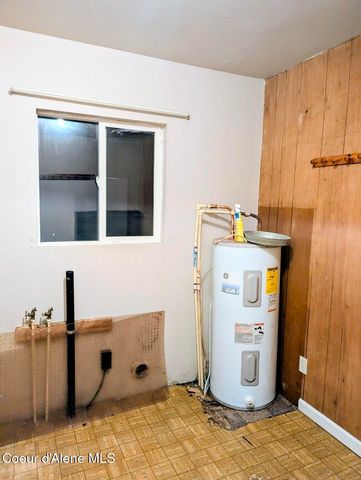 6873 Hill Side Aly, Bonners Ferry, ID 83805